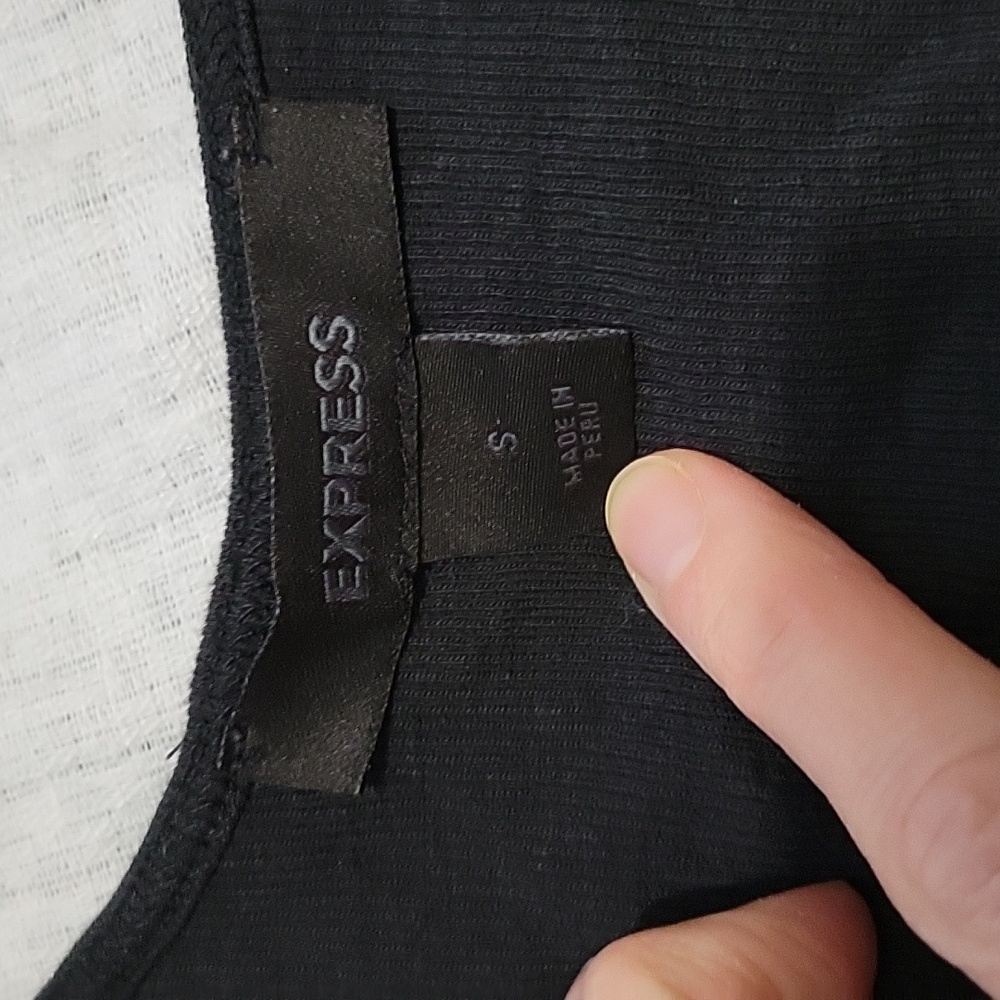 Express Black Embellished Scoopneck Ribbed Tank Small Mint Condition - Picture 6 of 9